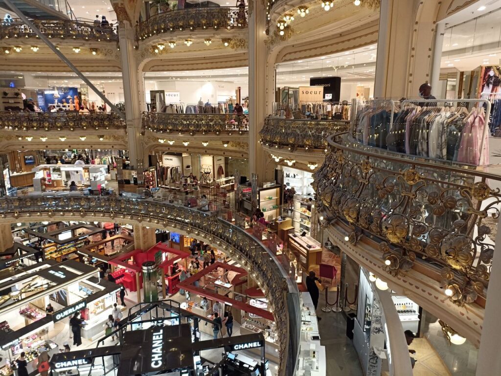 paris outlet mall