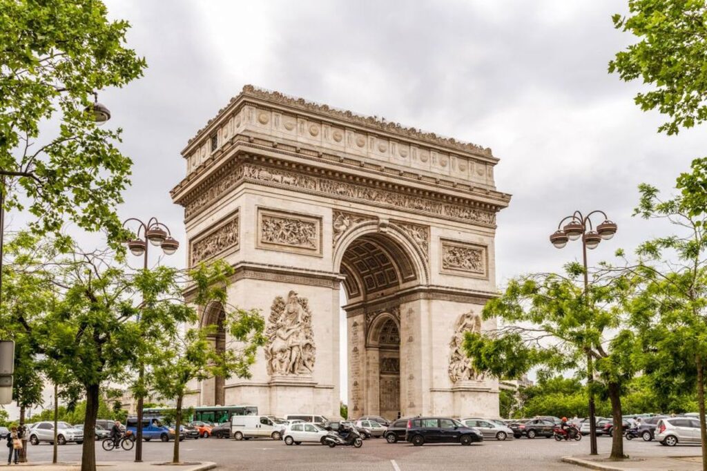 romantic things to do in paris france